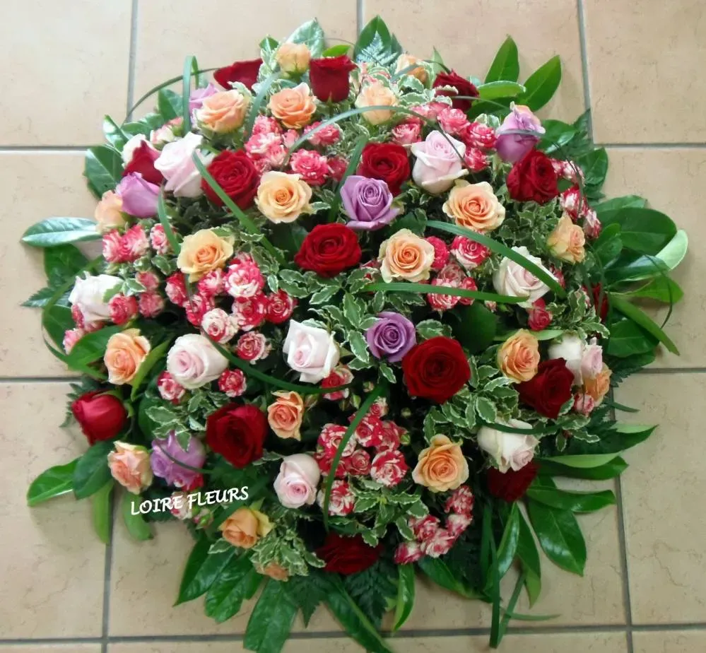 Coussin rond de roses